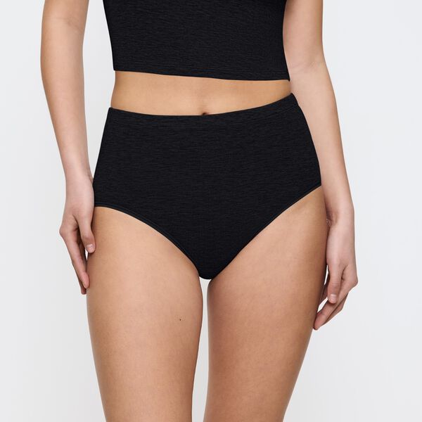 Beauty Layers Maxi Wool, black Beauty Layers Maxi Wool, black, Triumph