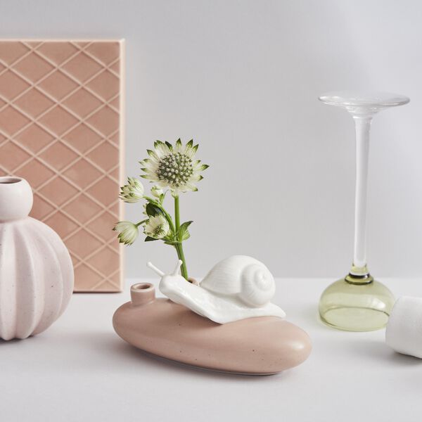 Sweet Stories Snail Vase, rose, Dottir Nordic Design