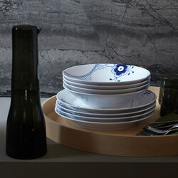 Blue Fluted Mega Deep Plate Ø 24 cm, Royal Copenhagen