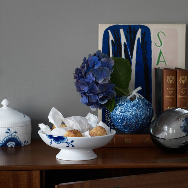 Blue Fluted Mega Bowl On Stand 42 cl, Royal Copenhagen