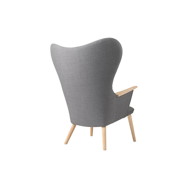 CH78 Mama Bear Lounge Chair, Passion 6101/soap treated oak, Carl Hansen & S&oslash;n