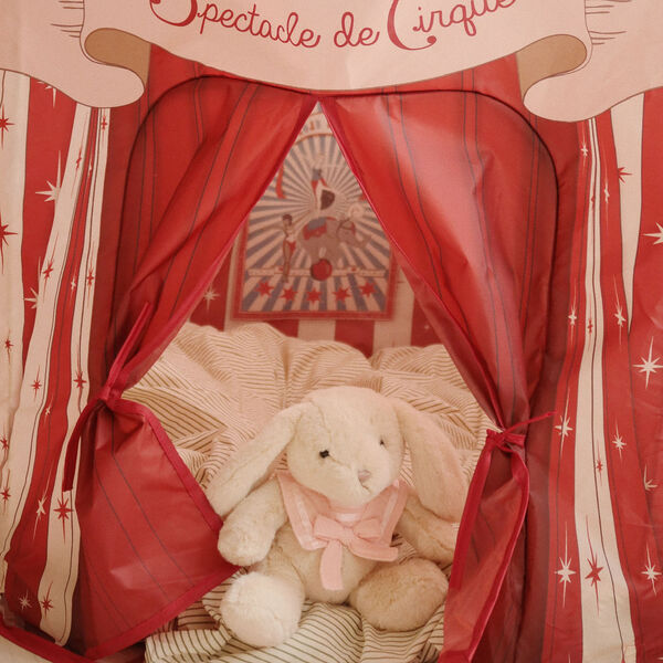 Lola Sailor Bunny, Konges Sl&oslash;jd