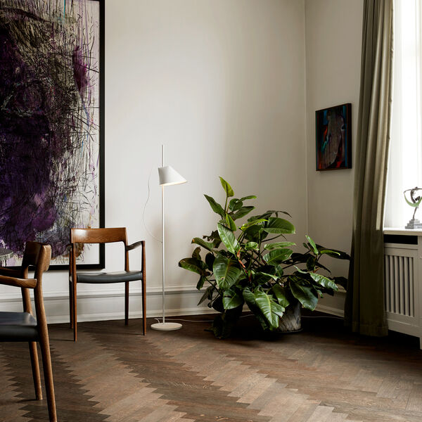 Yuh Floor Lamp, white, Louis Poulsen