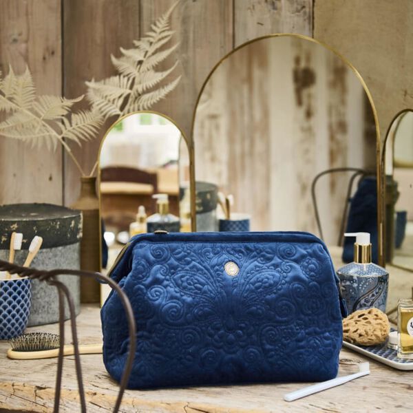Cooper Corduroy Toiletry Bag, blue, Pip Studio