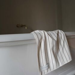 UNA TOWEL, pebble rain, Studio Feder