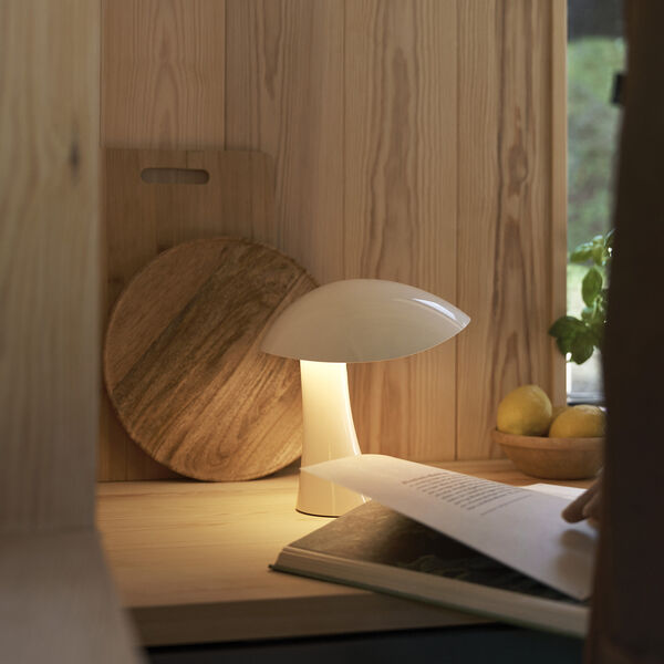 Rumee 220 Portable Lamp, cloud white, Louis Poulsen