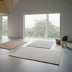 Lineal Poem Rug, amber, Linie Design