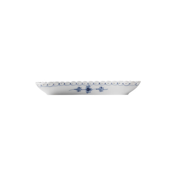 Blue Fluted Full Lace Half Moon Dish 22 cm Blue Fluted Full Lace Half Moon Dish 22 cm, Royal Copenhagen