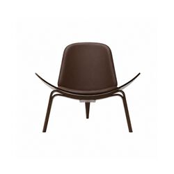 CH07 Shell Chair, Havanna/oiled walnut, Carl Hansen & S&oslash;n