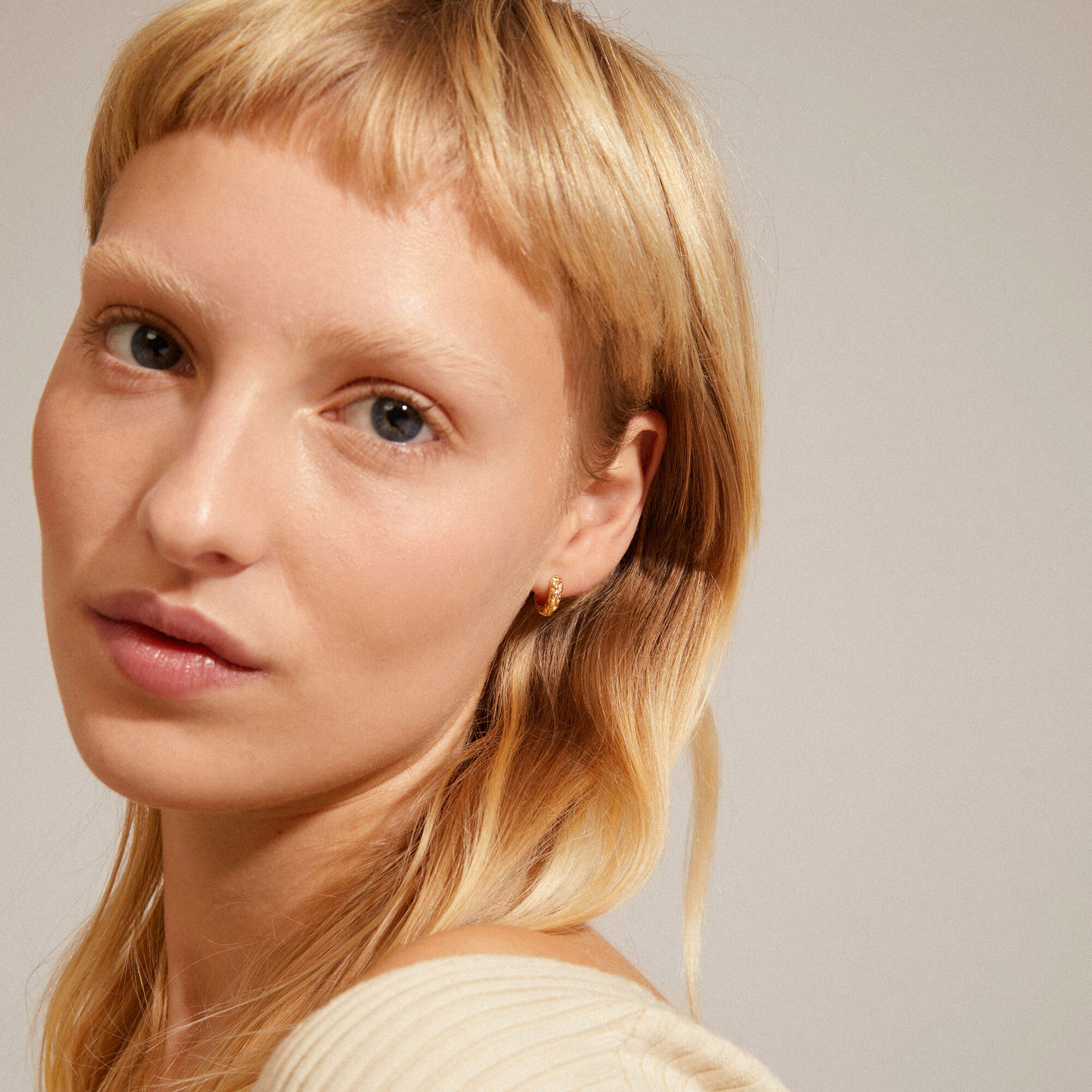 CARLA Recycled Huggie Hoop Earrings gold