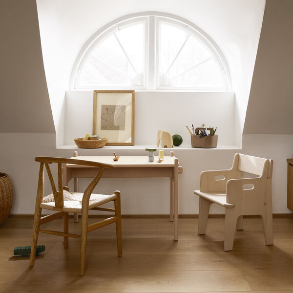 CH24 Children's Wishbone Chair, Carl Hansen & S&oslash;n