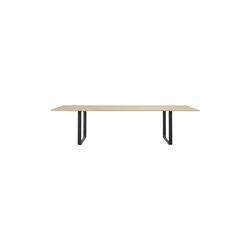 70/70 Table, solid oak/black, Muuto