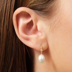 Perla Earring, gold/white pearl, Julie Sandlau