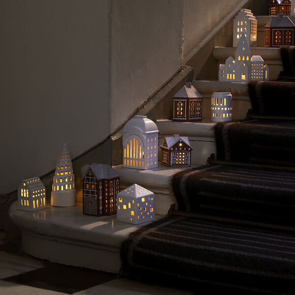 Gingerbread Lighthouse Christmas Stable, Kähler