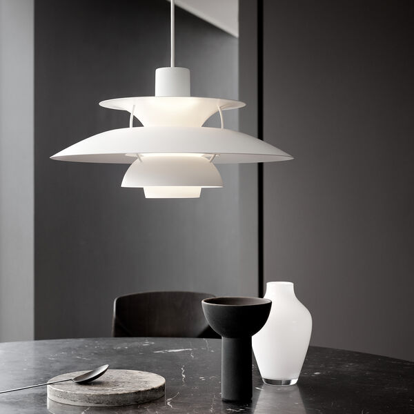 PH 5 Monochrome Pendant, white PH 5 Monochrome Pendant, white, Louis Poulsen