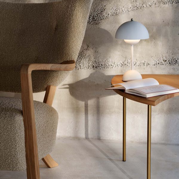 Pinwheel HM7 Coffee Table, oiled oak, &Tradition