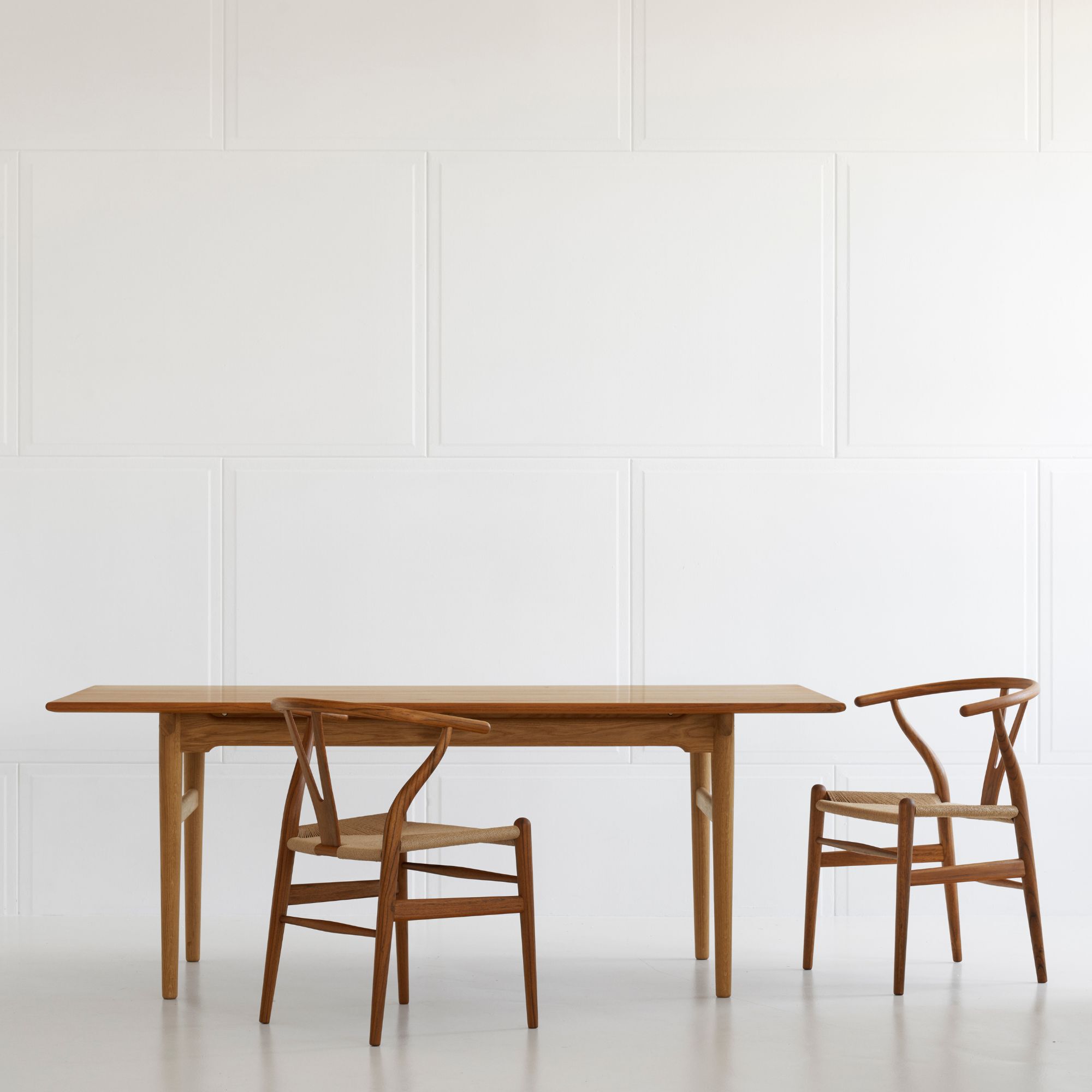 Ch327 hans 2025 wegner dining table