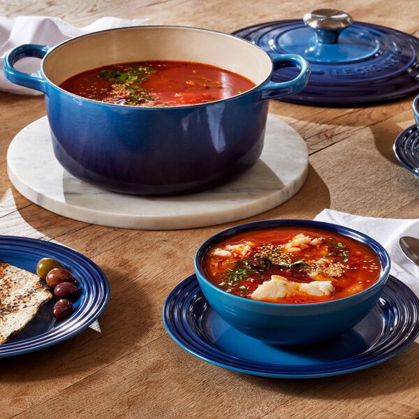 Signature round cast iron pot &Oslash; 24 cm, azure blue, Le Creuset