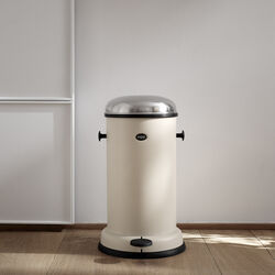 VIPP15 Pedal Bin, beige VIPP15 Pedal Bin, beige, Vipp