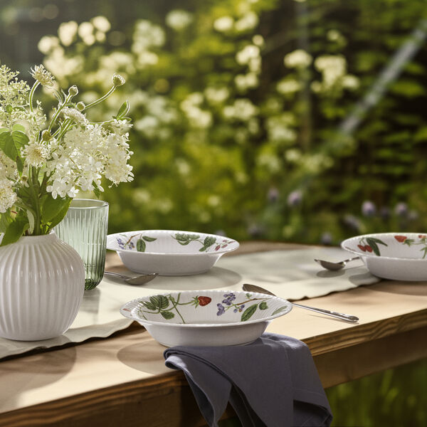 Hammersh&oslash;i Summer Soup plate &Oslash;21 cm, summer berries, K&auml;hler