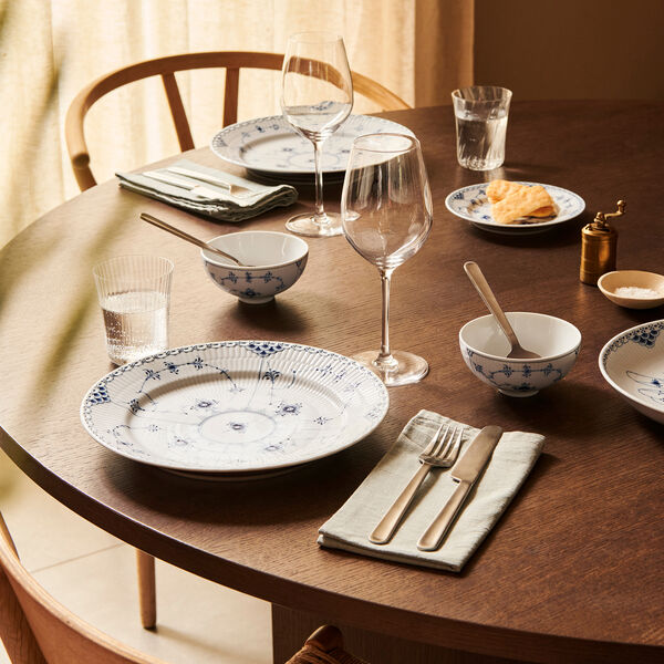 Blue Fluted Half Lace Plate &Oslash; 27 cm, Royal Copenhagen