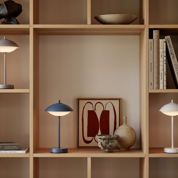 Clam™ Portable Lamp, nine grey, Fritz Hansen