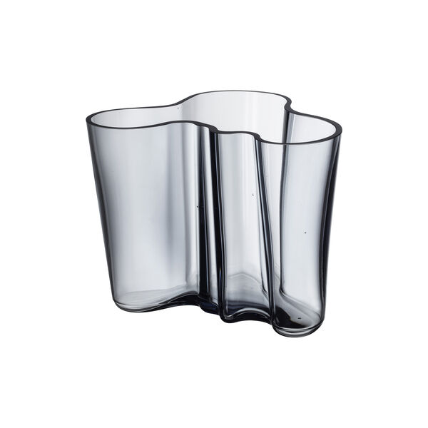 Alvar Aalto Vase 16 cm, recirculated glass Alvar Aalto Vase 16 cm, recirculated glass, Iittala