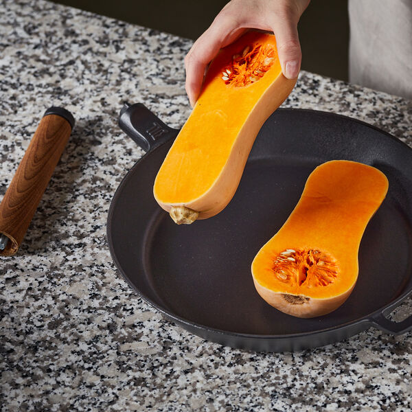 Norden Cast Iron Frying Pan Ø 24 cm Norden Cast Iron Frying Pan Ø 24 cm, Fiskars