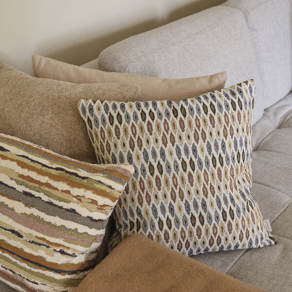 Matese Cushion, linen, Compliments
