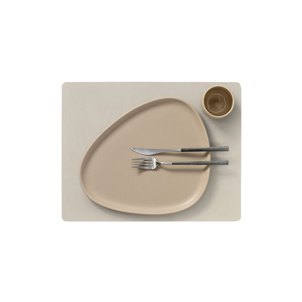 Nupo table mat Square L, oyster white, LIND DNA
