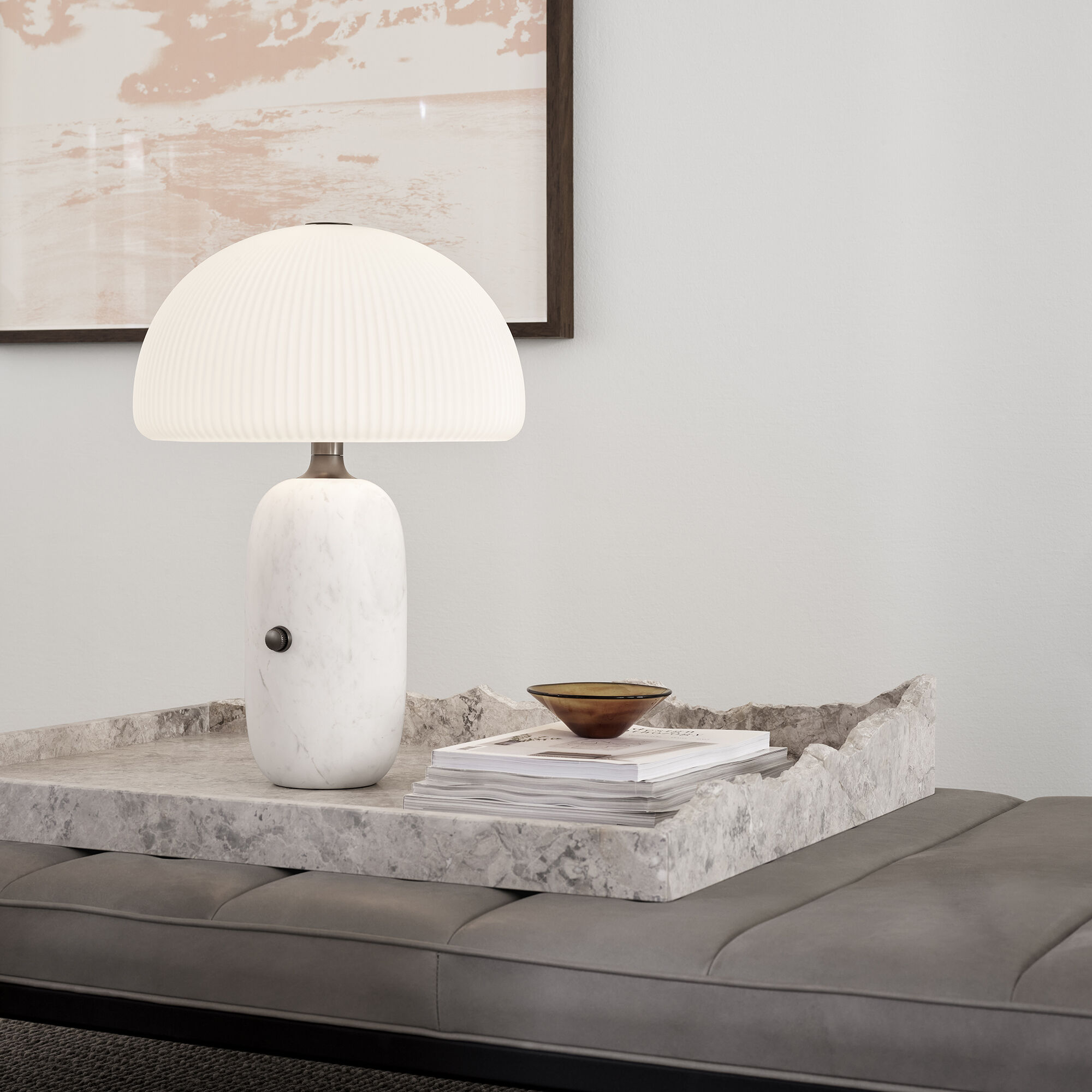 VIPP591 Sculpture Table Lamp Small white