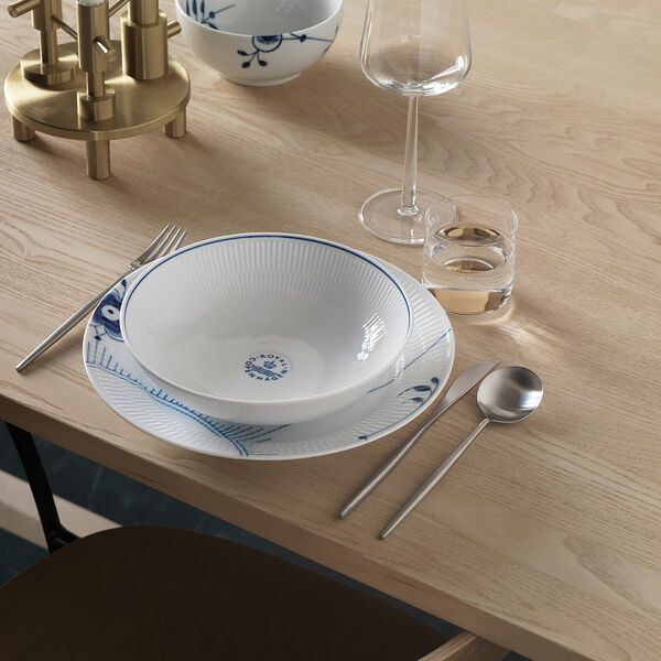 Blue Fluted Mega Plate Ø 27 cm, No. 2 Blue Fluted Mega Plate Ø 27 cm, No. 2, Royal Copenhagen