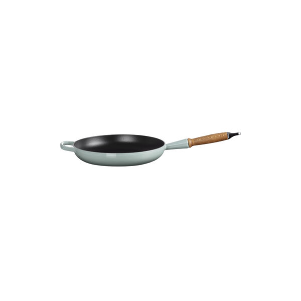 Signature Frying Pan with Wooden Handle Ø 28 cm, sea salt Signature Frying Pan with Wooden Handle Ø 28 cm, sea salt, Le Creuset