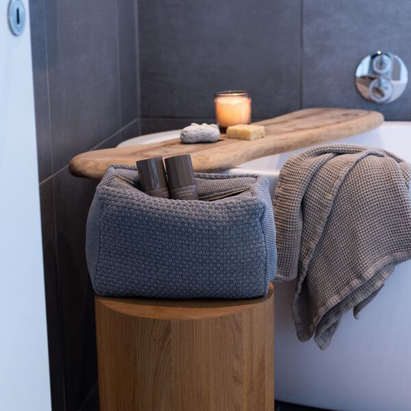 Knitted Toilet Bag Petra, med grey melange Knitted Toilet Bag Petra, med grey melange, By LOHN