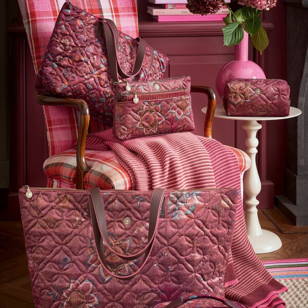 Cleo Toiletry Bag FloraBangelore, dark pink, Pip Studio