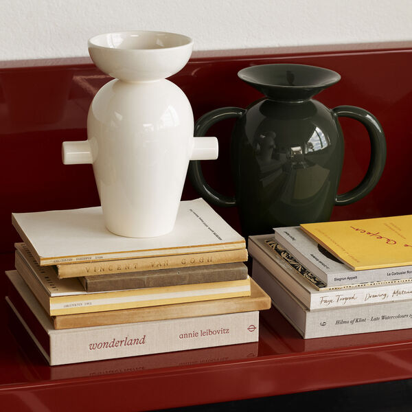Momento JH40 Vase, cream Momento JH40 Vase, cream, &Tradition