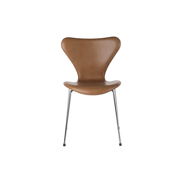 Series 7™ 3107 Fully Upholstered Chair, Grace Walnut, Fritz Hansen