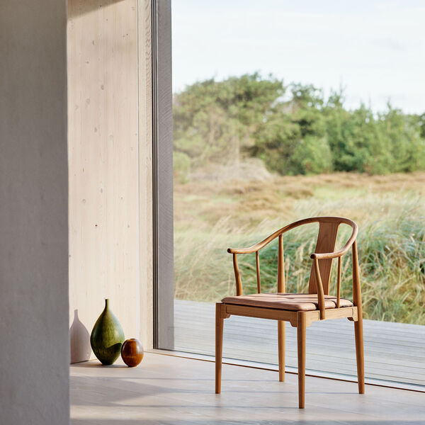 China Chair™ 80th Anniversary Edition, oiled cherry/natural China Chair™ 80th Anniversary Edition, oiled cherry/natural, Fritz Hansen
