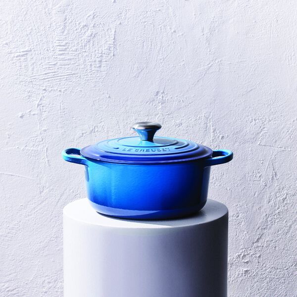 Signature round cast iron pot &Oslash; 20 cm, azure blue, Le Creuset
