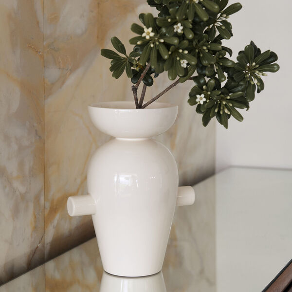 Momento JH40 Vase, cream Momento JH40 Vase, cream, &Tradition