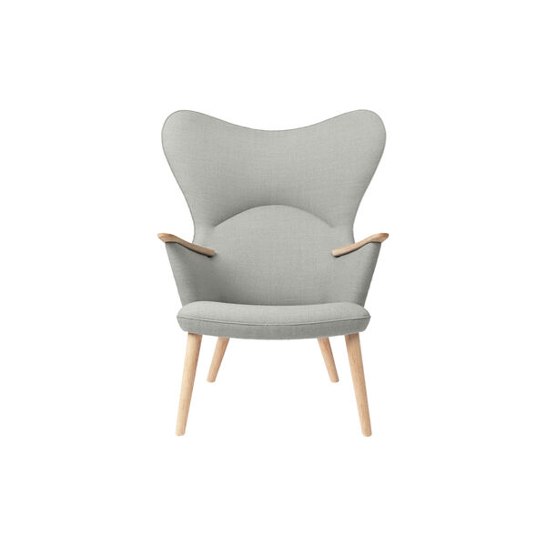 CH78 Mama Bear Lounge Chair, Passion 13101/soap treated oak, Carl Hansen & Søn