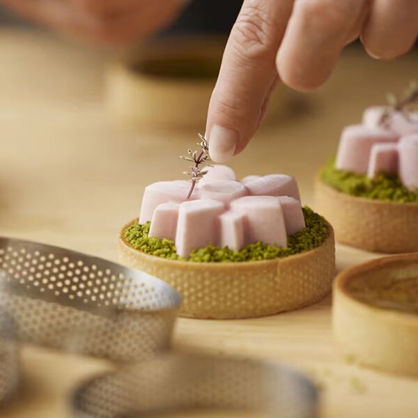 Tart Ring with Holes &Oslash; 8 cm, Blomsterbergs