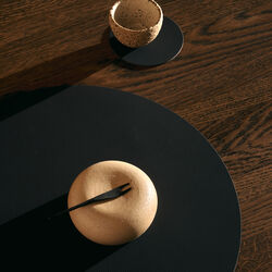 Nupo glass mat Circle, black ink, LIND DNA