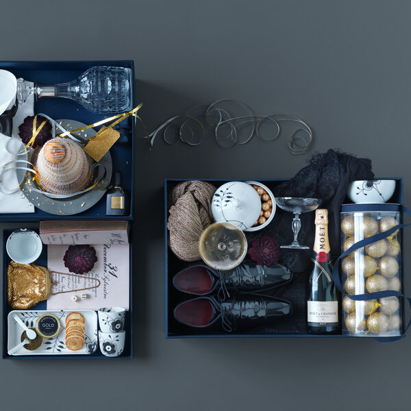 Black Fluted Mega Dish 24 cm, Royal Copenhagen