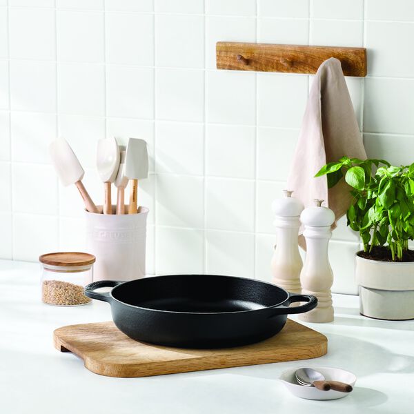 Everyday cast iron pan 28 cm, matte black, Le Creuset
