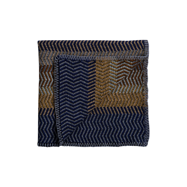 FRI Half Size Throw, november view, R&oslash;ros Tweed