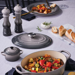 Pepper Mill 21 cm, flint, Le Creuset