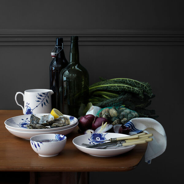 Blue Fluted Mega Modern Plate &Oslash; 25 cm, Royal Copenhagen