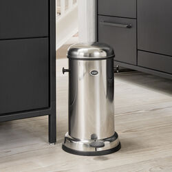 VIPP15 Pedal Bin, stainless steel VIPP15 Pedal Bin, stainless steel, Vipp