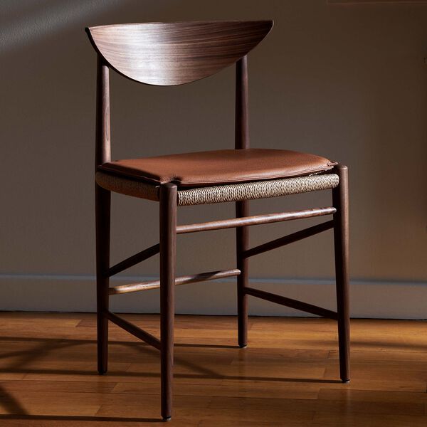 Drawn HM3 Dining Chair, oiled walnut, &Tradition
